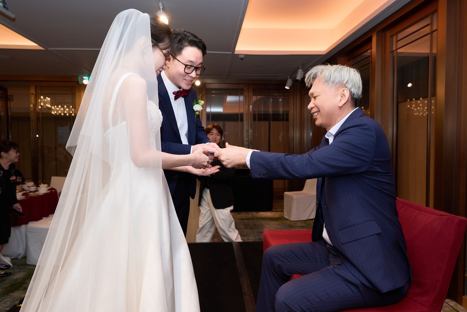 Edward and Na at their wedding
